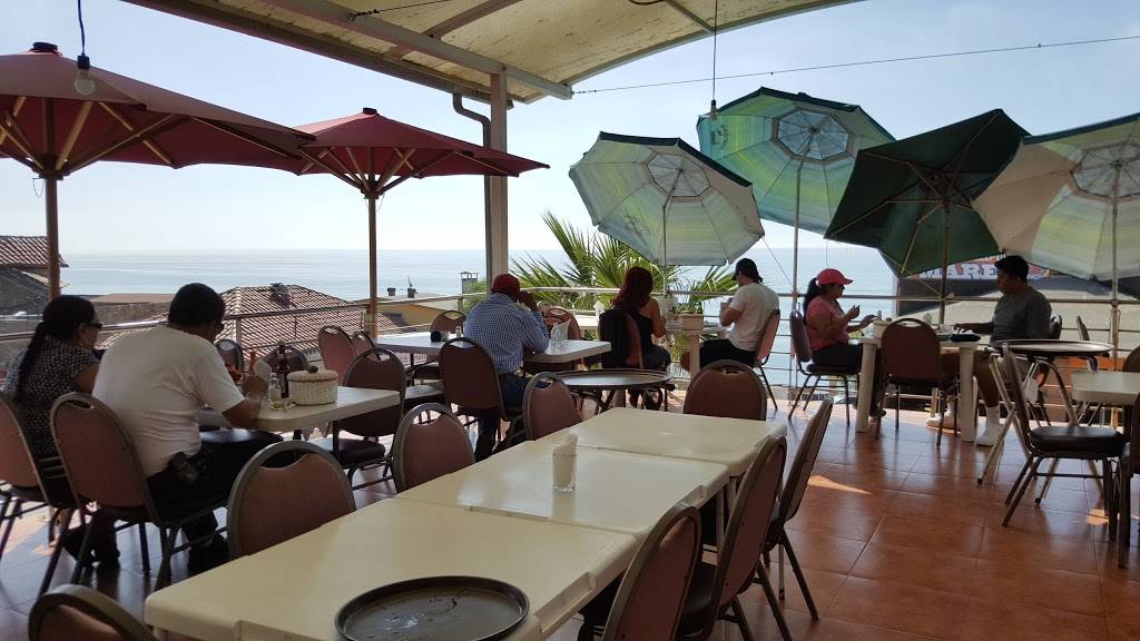 Restaurant Bar El Guero | restaurant | Anzuelo 15, Puerto Nuevo, 22716 Rosarito, B.C., Mexico | 016616141702 OR +52 661 614 1702