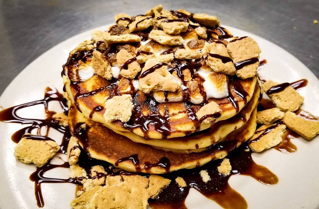 Suzies Diner | restaurant | 4867, 76 Lowell Rd, Hudson, NH 03051, USA | 6038832741 OR +1 603-883-2741