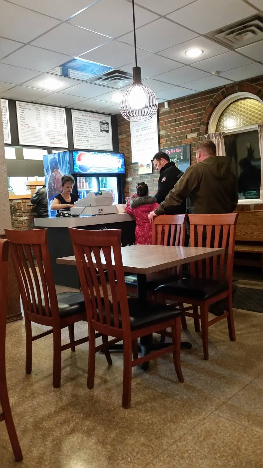 Franks Pizzeria | restaurant | 4854 Bridge St, Niagara Falls, ON L2E 2R9, Canada | 9053566905 OR +1 905-356-6905