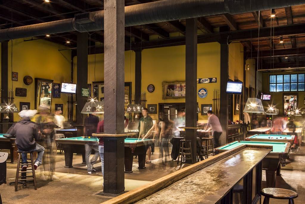 Crickets Grill & Drafthouse | restaurant | 221 Mary Ave, Waco, TX 76701, USA | 2547544677 OR +1 254-754-4677