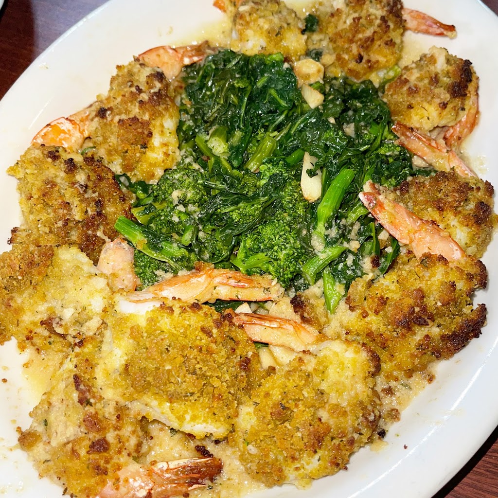 The Classic New York Pizza Joint | restaurant | 2042 Sunrise Hwy, Bay Shore, NY 11706, USA | 6316196900 OR +1 631-619-6900