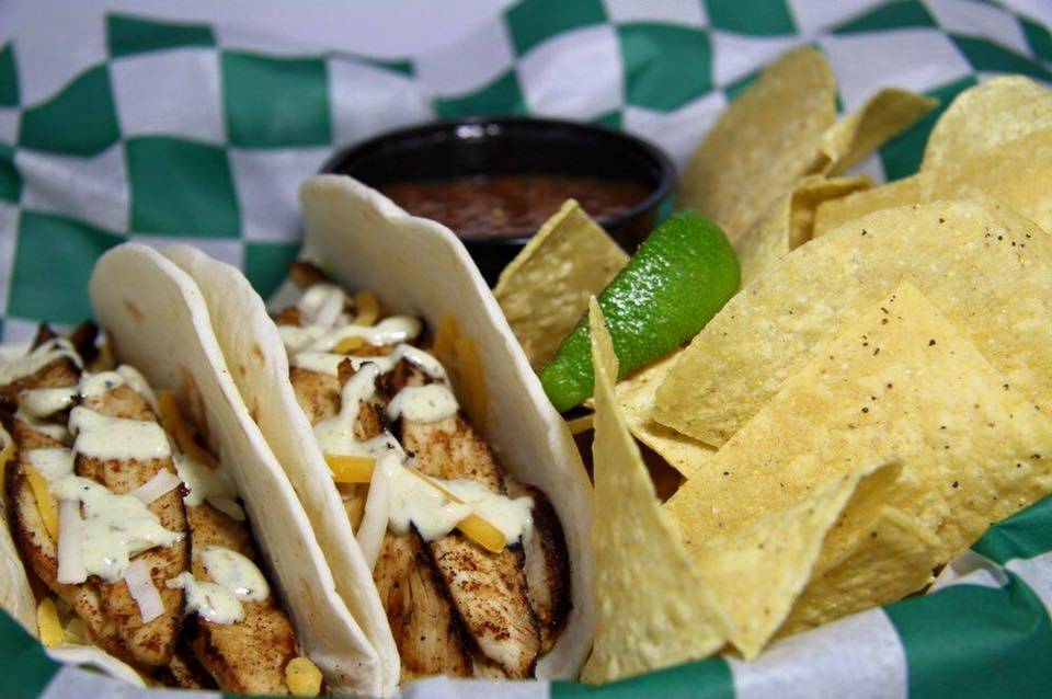 Beef O Bradys | restaurant | 15784 N Dale Mabry Hwy, Tampa, FL 33618, USA | 8139694647 OR +1 813-969-4647