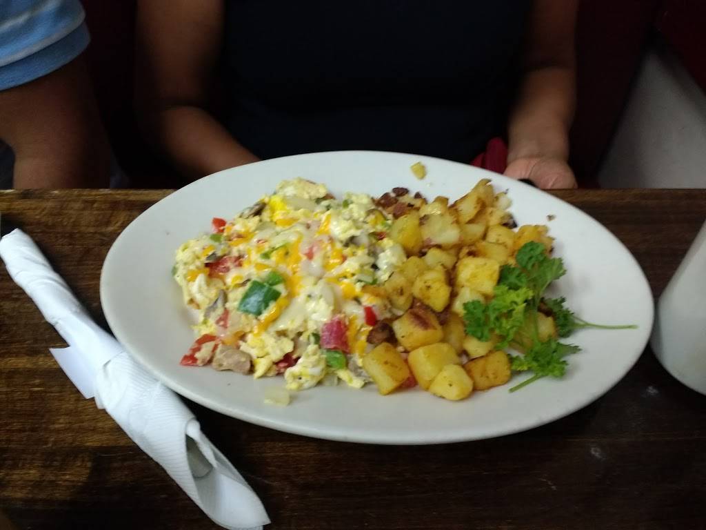 Royal Palm Grill & Deli | restaurant | 806 N Krome Ave, Homestead, FL 33030, USA | 3052465701 OR +1 305-246-5701