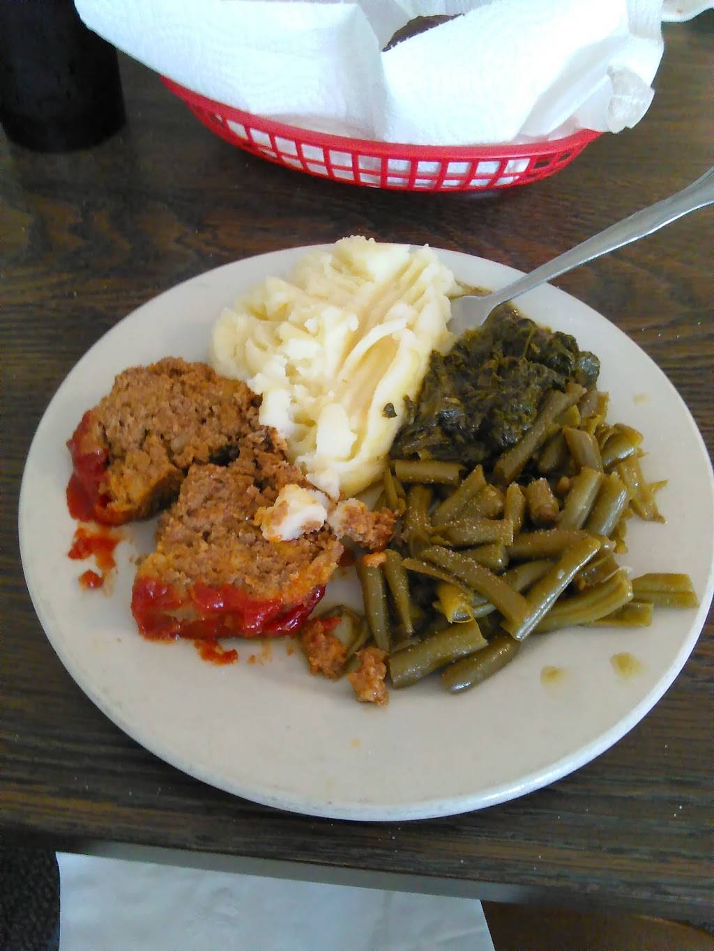 Family Steakhouse | restaurant | 10 Pkwy Shopping Ctr, Potosi, MO 63664, USA | 5734382474 OR +1 573-438-2474