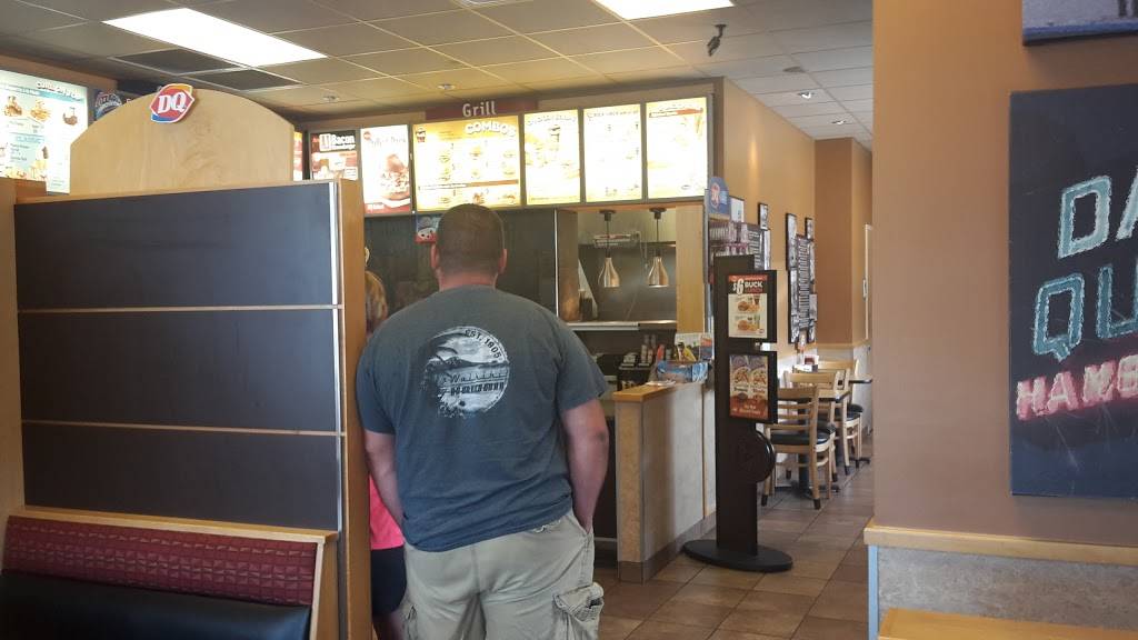 Dairy Queen Grill & Chill | restaurant | 1560 US-231, Crawfordsville, IN 47933, USA | 7653623915 OR +1 765-362-3915