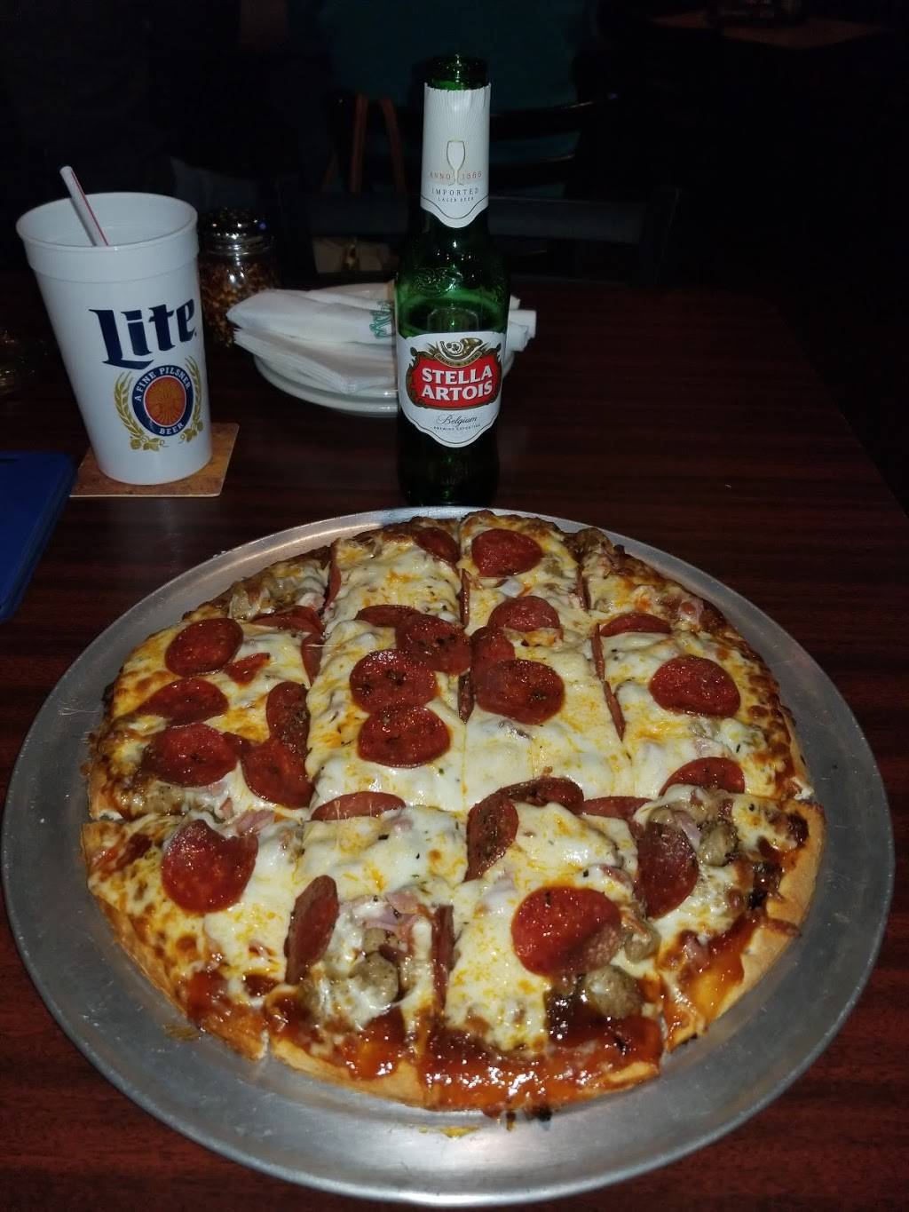 Mc Gilverys Pub & Eatery | restaurant | 3009 N High School Rd, Indianapolis, IN 46224, USA | 3172901331 OR +1 317-290-1331