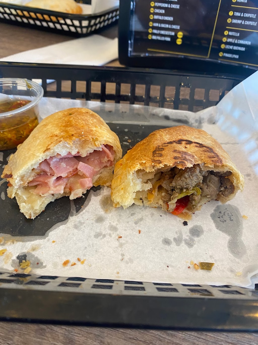 La Empanaderia | restaurant | 5380 N Mesa St #114, El Paso, TX 79912, USA | 9152755460 OR +1 915-275-5460