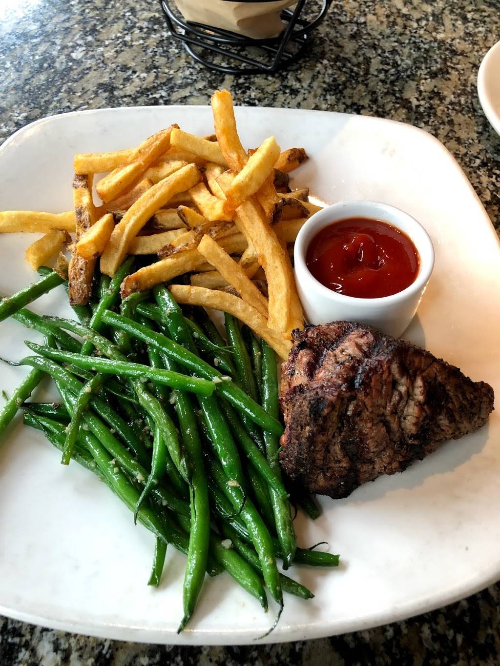 Vinnys on Windward | restaurant | 5355 Windward Pkwy W, Alpharetta, GA 30004, USA | 7707724644 OR +1 770-772-4644