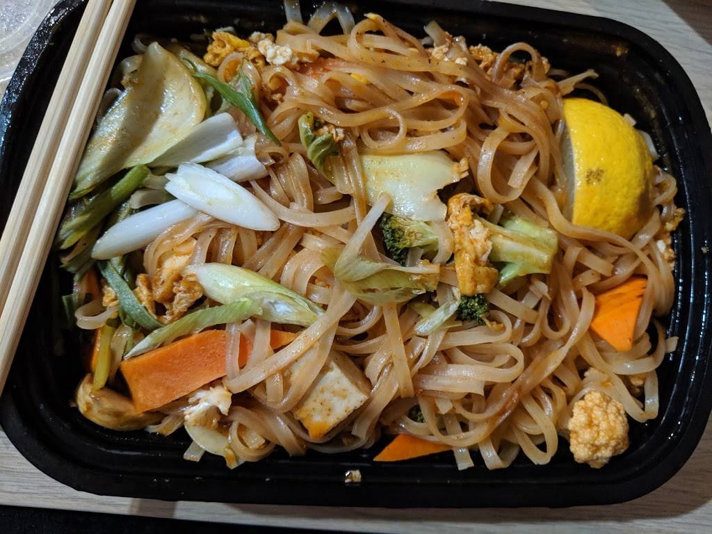 Thai Room | restaurant | 2063 Danforth Ave, Toronto, ON M4C 1J8, Canada | 4166938424 OR +1 416-693-8424