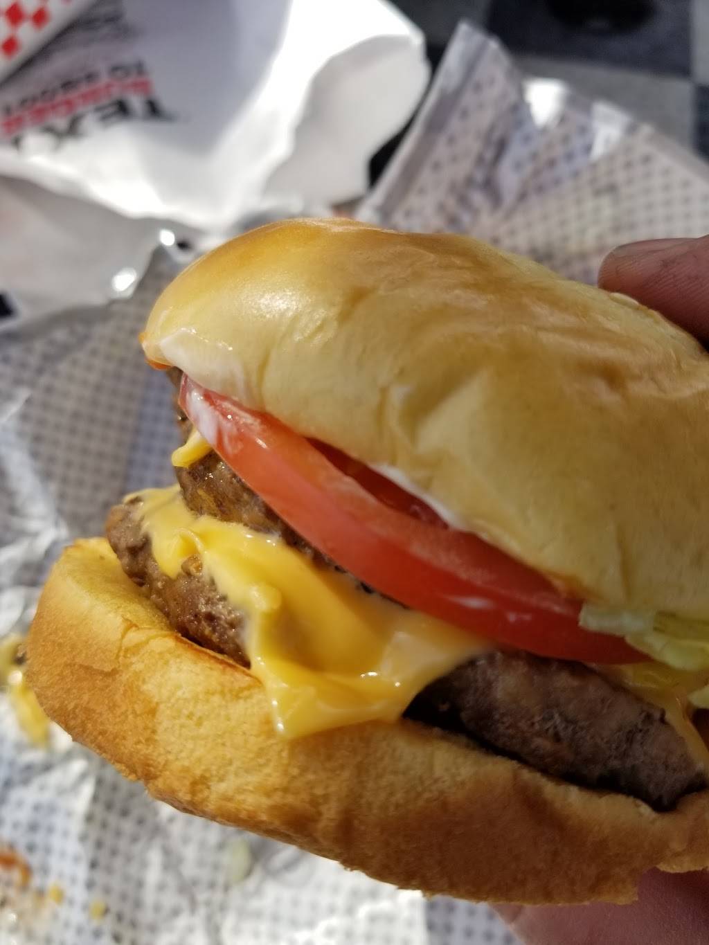 Checkers | restaurant | 1972 Gulf to Bay Blvd, Clearwater, FL 33765, USA | 7273033693 OR +1 727-303-3693