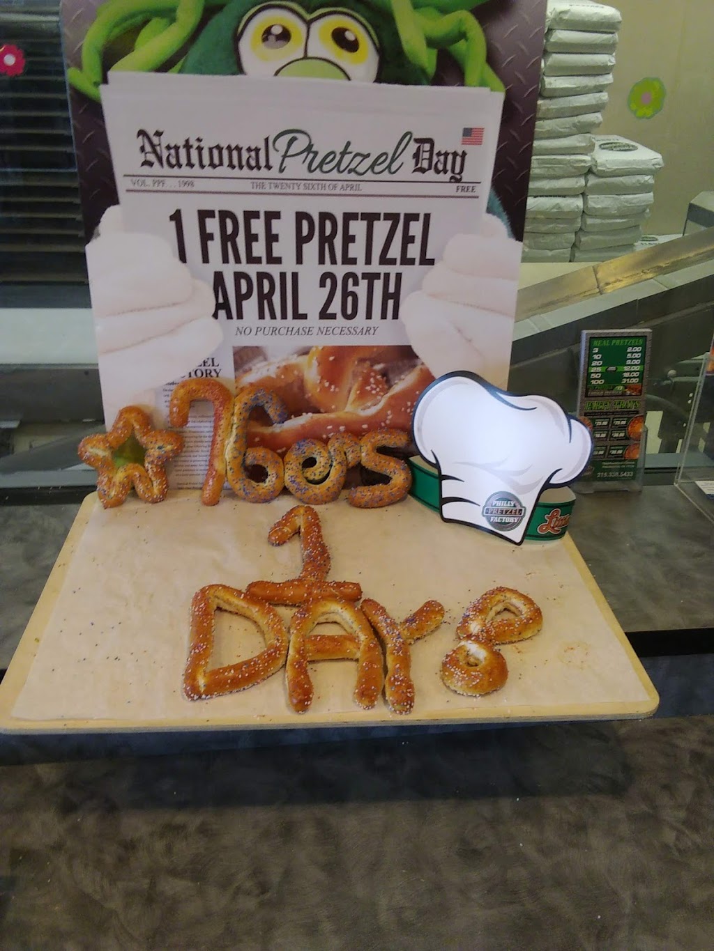 Philly Pretzel Factory | bakery | 7366 Frankford Ave, Philadelphia, PA 19136, USA | 2153385433 OR +1 215-338-5433
