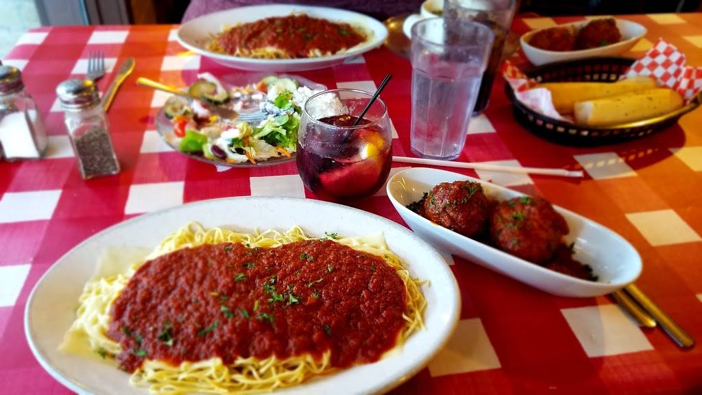 Mama Louisas Italian Restaurant & Catering | restaurant | 2041 S Craycroft Rd, Tucson, AZ 85711, USA | 5207904702 OR +1 520-790-4702