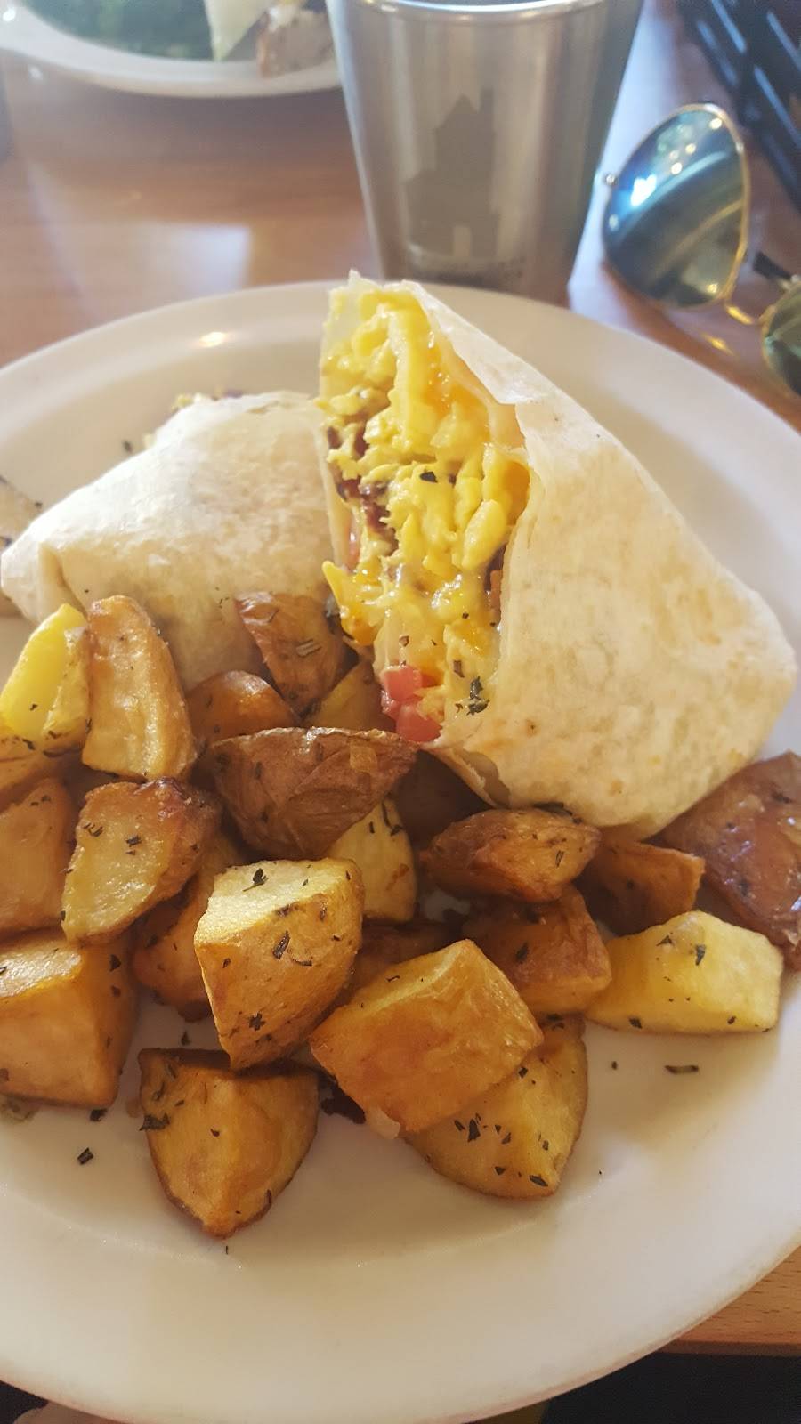 Beachwood Cafe | cafe | 2695 N Beachwood Dr, Los Angeles, CA 90068, USA | 3238711717 OR +1 323-871-1717