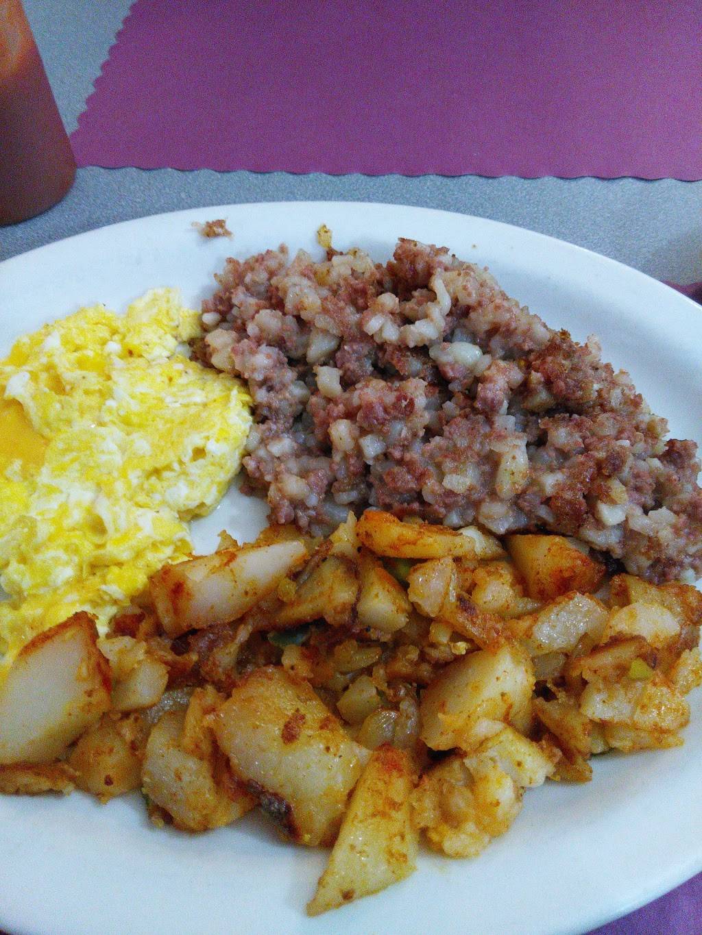 Matties | meal delivery | 1412 Fillmore Ave, Buffalo, NY 14211, USA | 7165970755 OR +1 716-597-0755