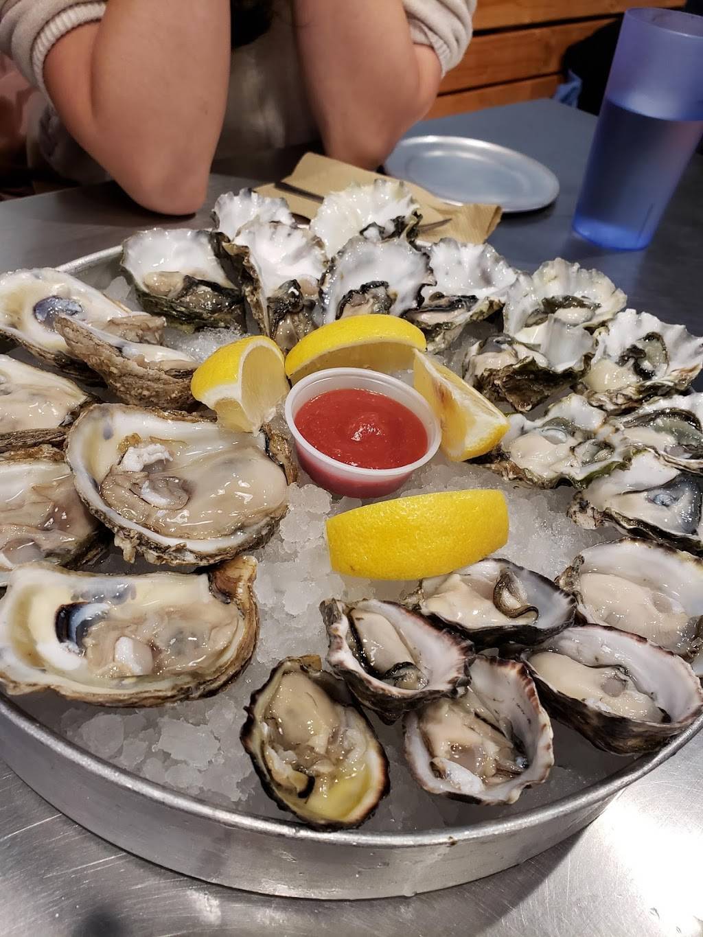 Big Ts Seafood Market Bar Sunnyvale | restaurant | 1121 Tasman Dr, Sunnyvale, CA 94089, USA | 4086852596 OR +1 408-685-2596