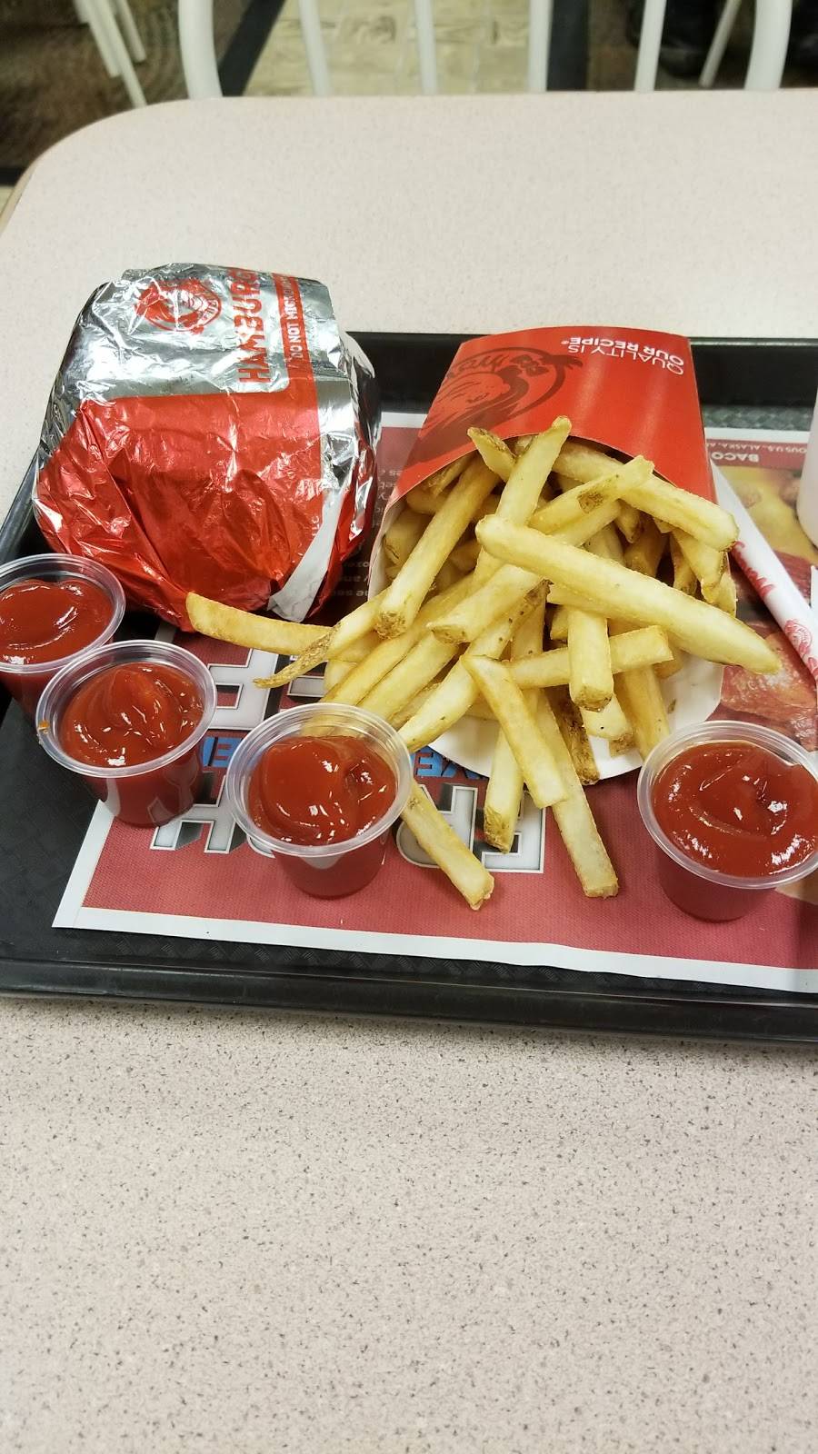 Wendys | restaurant | 2160 Centreville Rd, Herndon, VA 20170, USA | 7034352603 OR +1 703-435-2603