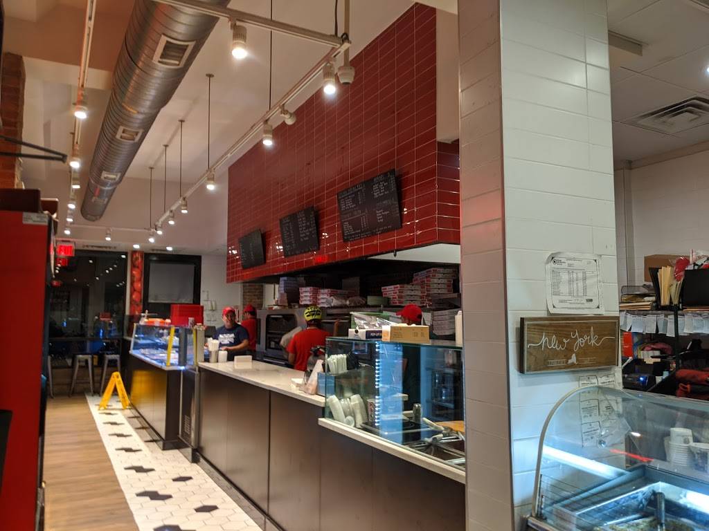 Famous Famiglia | restaurant | 1248 Lexington Ave #2012, New York, NY 10028, USA | 2127377777 OR +1 212-737-7777