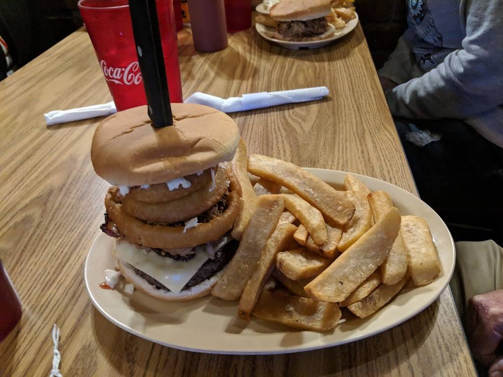 Fox Creek BBQ | restaurant | 129 Lawrence St, Batesville, AR 72501, USA | 8706980034 OR +1 870-698-0034