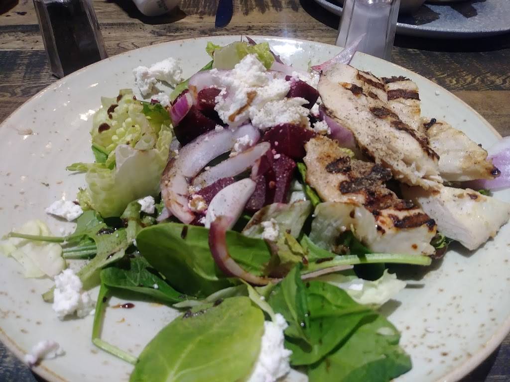 Kelseys Original Roadhouse | restaurant | 195 Consumers Dr, Whitby, ON L1N 1C4, Canada | 9056650605 OR +1 905-665-0605