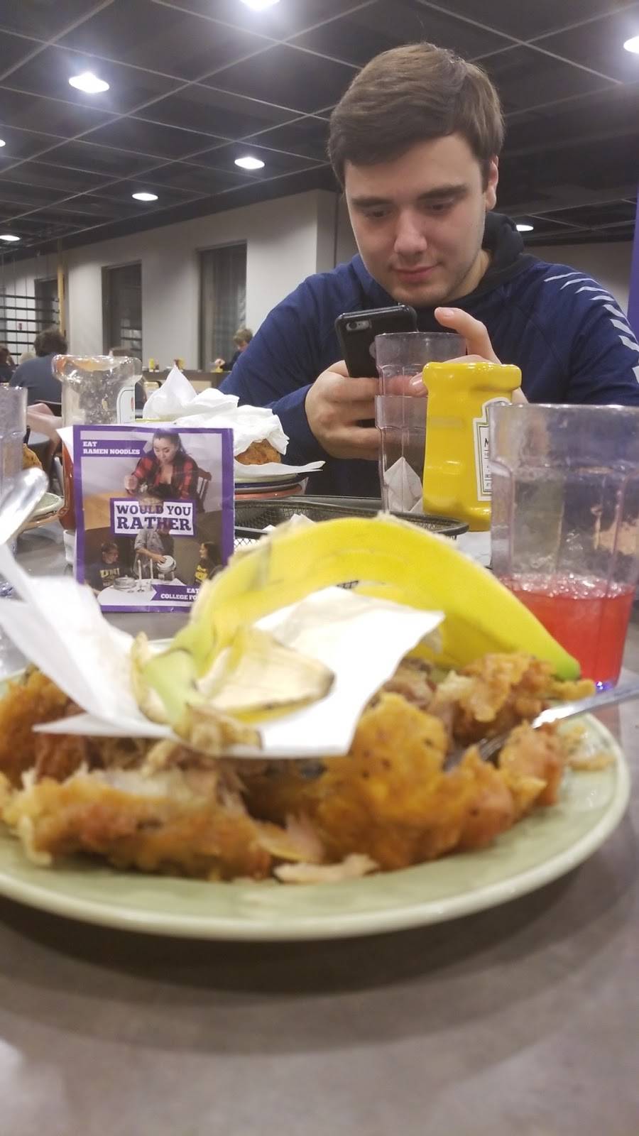 Piazza Residential Restaurants | restaurant | 1501 Redeker Drive, Cedar Falls, IA 50614, USA | 3192732784 OR +1 319-273-2784