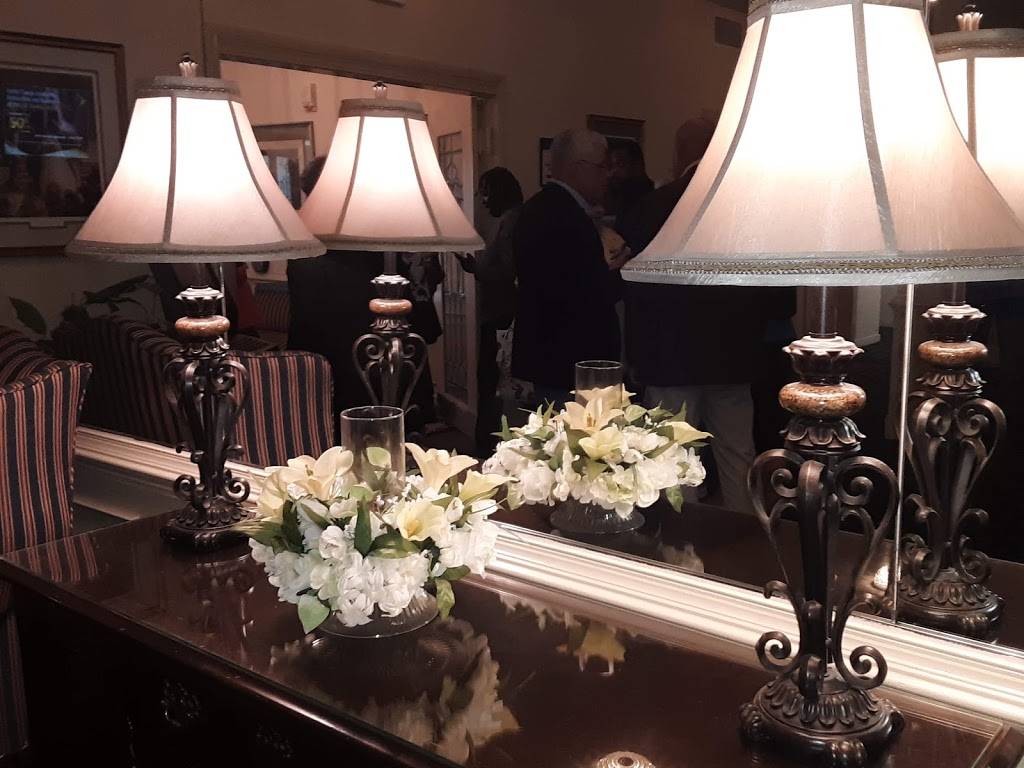 The Lee Club | restaurant | Fort Lee, VA 23801, USA | 8047347547 OR +1 804-734-7547