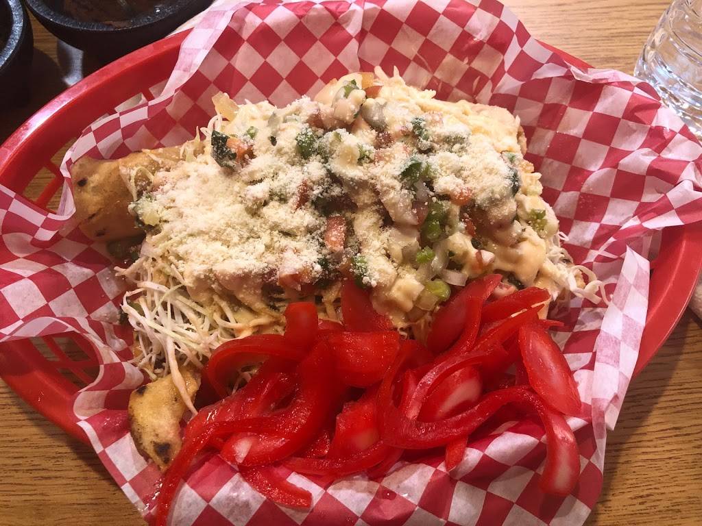 El Pollo Catracho | restaurant | 4100 SE 14th St, Des Moines, IA 50320, USA | 5158227499 OR +1 515-822-7499