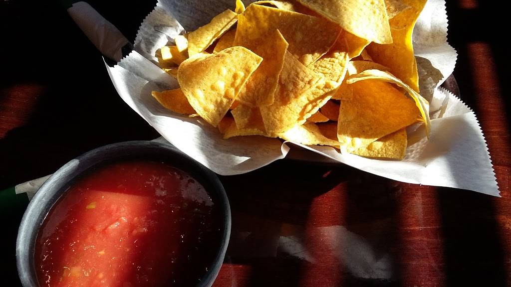 La Nopalera Restaurant | restaurant | 5 Sams Point Rd, Beaufort, SC 29907, USA | 8435250609 OR +1 843-525-0609