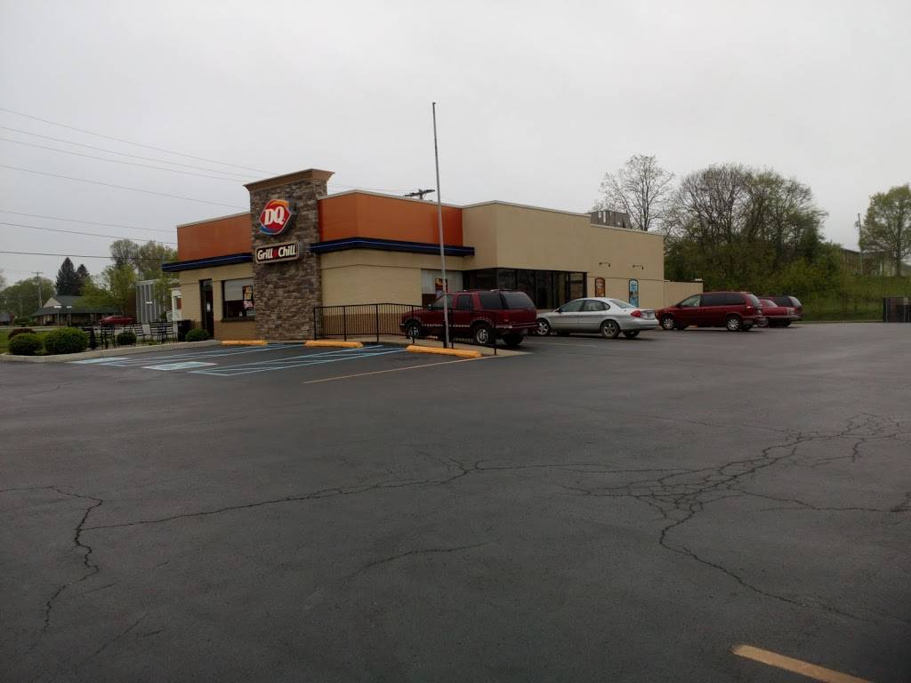 Dairy Queen Grill & Chill | restaurant | 1317 S Jackson St, Salem, IN 47167, USA | 8128831258 OR +1 812-883-1258