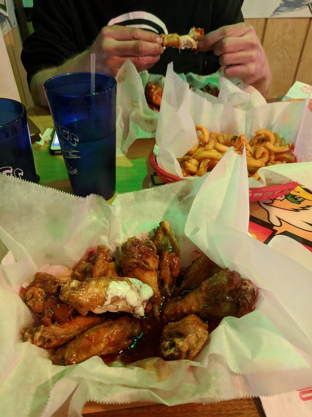 Wings Etc. | restaurant | 6247 Bluffton Rd, Fort Wayne, IN 46809, USA | 2604479464 OR +1 260-447-9464