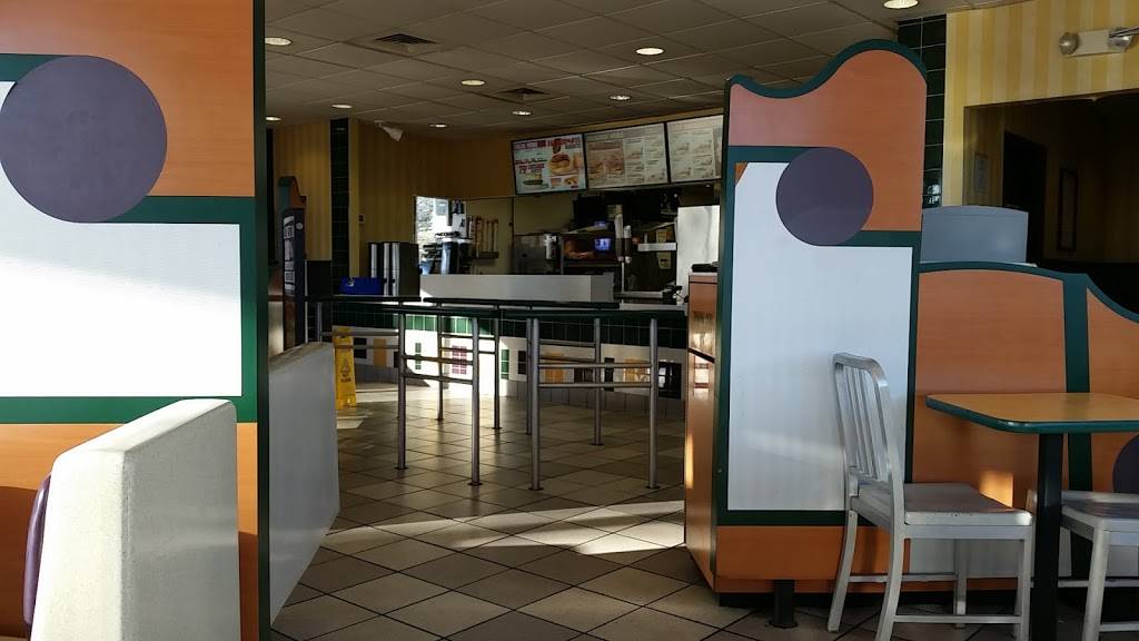 Burger King | restaurant | 8233 Perry Hall Blvd, Nottingham, MD 21236, USA | 4109330628 OR +1 410-933-0628