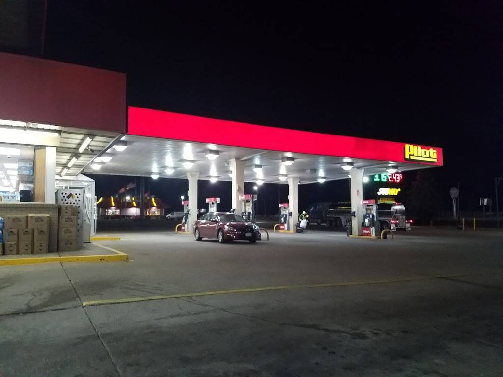 Pilot Travel Center | restaurant | 2975 N Plainview Rd, Walcott, IA 52773, USA | 5632845074 OR +1 563-284-5074