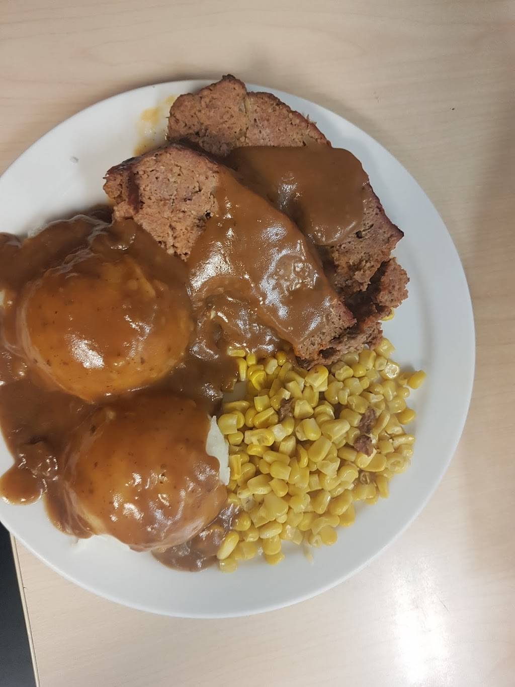 Flying M Restaurant | restaurant | 7340 Colonel Talbot Road, London, ON N6L 1H8, Canada | 5196522310 OR +1 519-652-2310