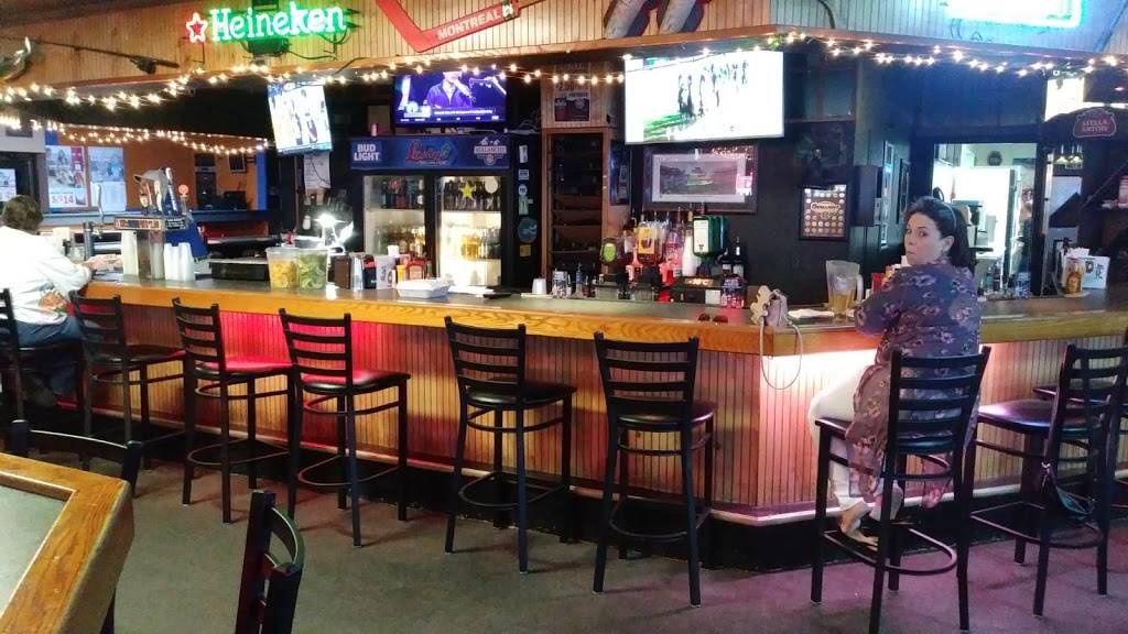 Luckys Sports, Oyster, & Tiki Bar | restaurant | 4318 US Hwy 98 N, Lakeland, FL 33809, USA | 8638596830 OR +1 863-859-6830