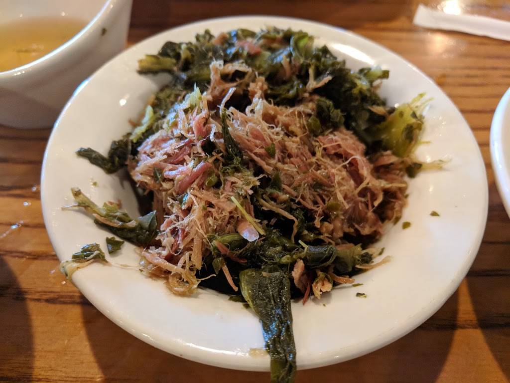 Cracker Barrel Old Country Store | restaurant | 34 Tunnel Rd, Asheville, NC 28805, USA | 8283507531 OR +1 828-350-7531