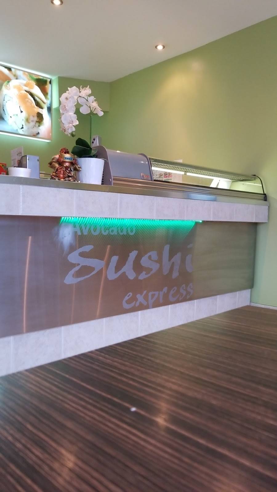 Avocado Sushi Express | restaurant | 13826 Boulevard Curé-Labelle, Mirabel, QC J7J 1K9, Canada | 4508189188 OR +1 450-818-9188