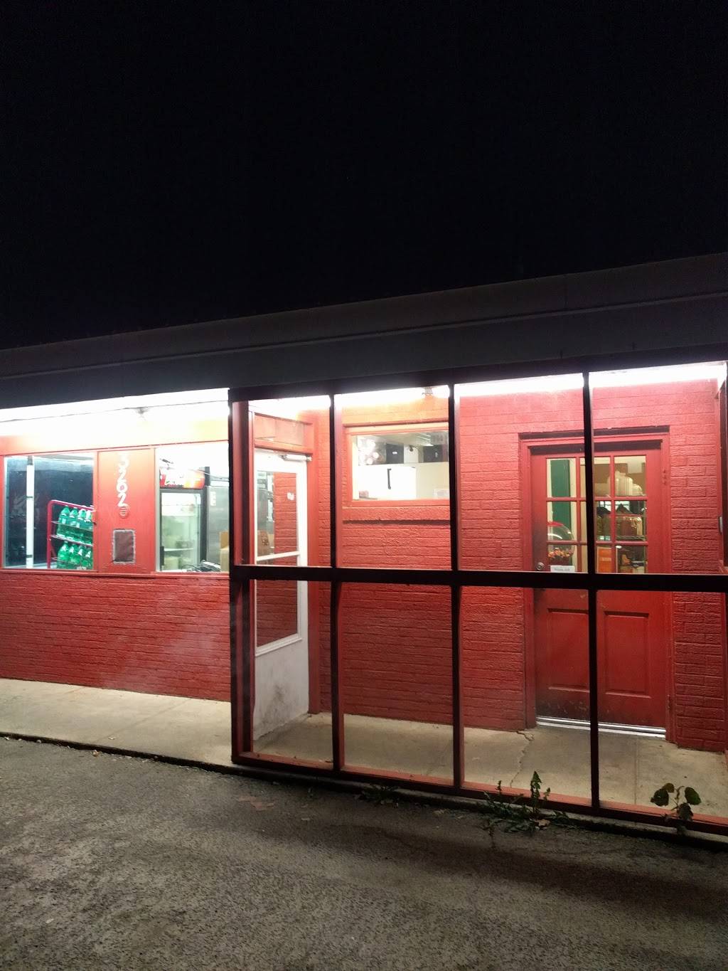 Farleys Pizzeria | meal delivery | 3202 Potter Rd, Mineral Springs, NC 28108, USA | 7048434588 OR +1 704-843-4588