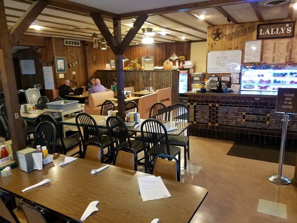 Lallys Eastside Restaurant | restaurant | 125 Plymouth St NE, Le Mars, IA 51031, USA | 7125464406 OR +1 712-546-4406