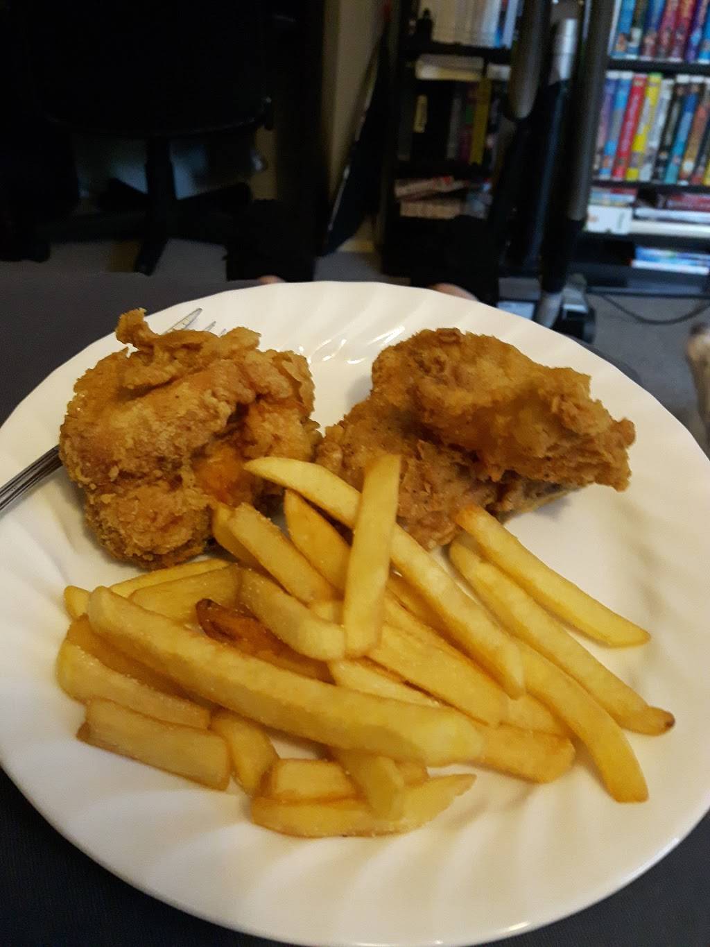 Broasters Crispy Fried Chicken | restaurant | 170 Brantwood Park Rd, Brantford, ON N3P 1N7, Canada | 5197589100 OR +1 519-758-9100