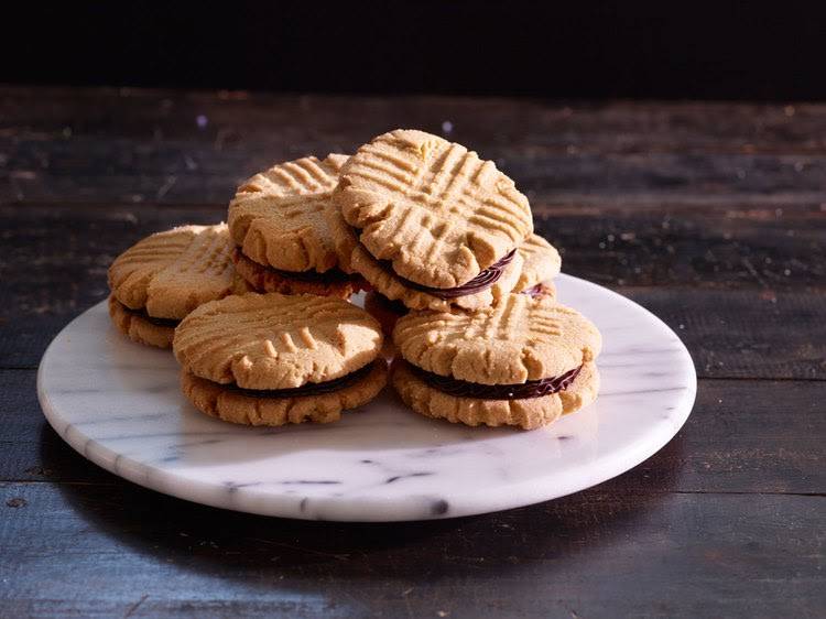 Heirloom Bakery & Hearth | bakery | 401 E 63rd St, Kansas City, MO 64110, USA | 8164927259 OR +1 816-492-7259