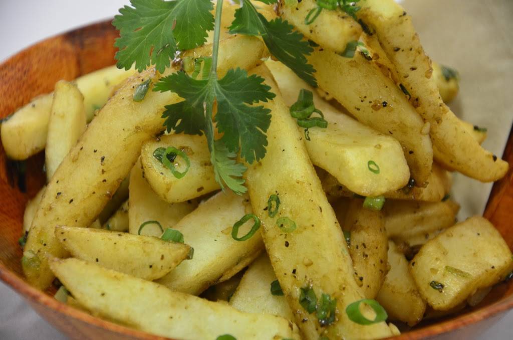 Blurr Kitchen | restaurant | 2374 El Camino Real, Santa Clara, CA 95050, USA | 4082431868 OR +1 408-243-1868