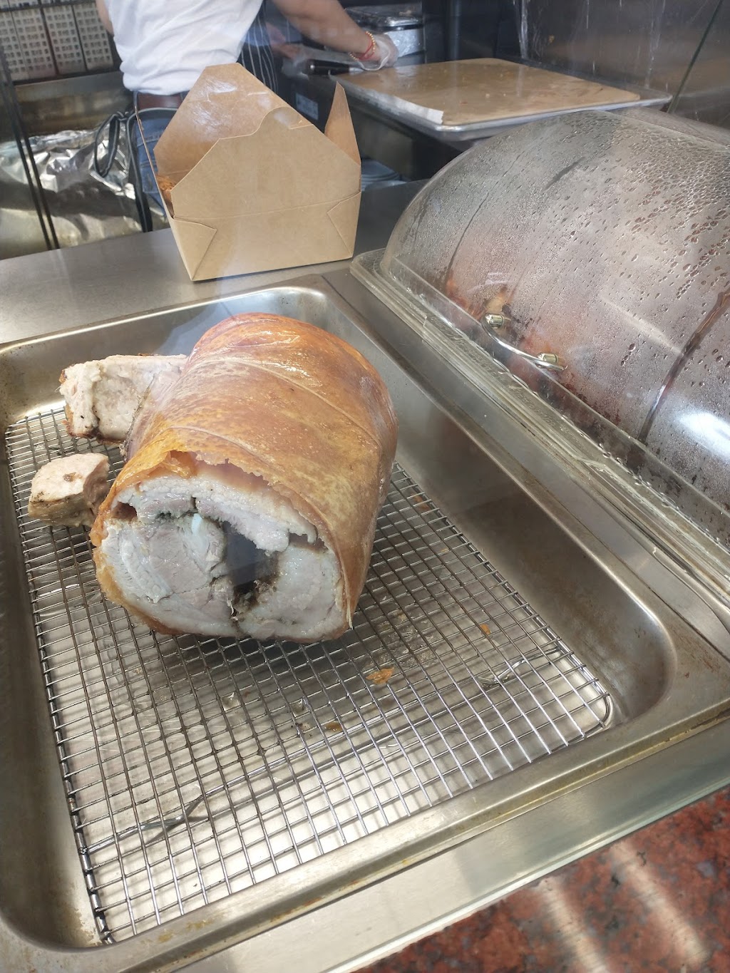 Kuyas Lechon | restaurant | 84-60 Grand Ave, Queens, NY 11373, USA | 7184409017 OR +1 718-440-9017