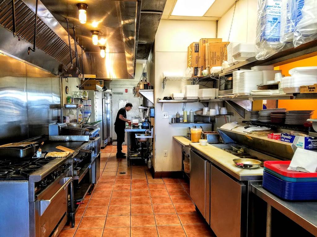 Yesenias Mexican and Seafood | restaurant | 8199 Clairemont Mesa Blvd suite c, San Diego, CA 92111, USA | 8582771304 OR +1 858-277-1304