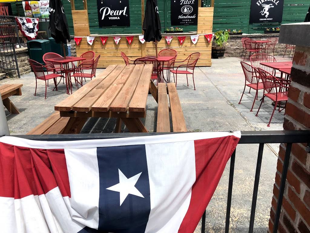 Game 6 Honky Tonk Joint | restaurant | 756 S 4th St, St. Louis, MO 63102, USA | 3149258868 OR +1 314-925-8868