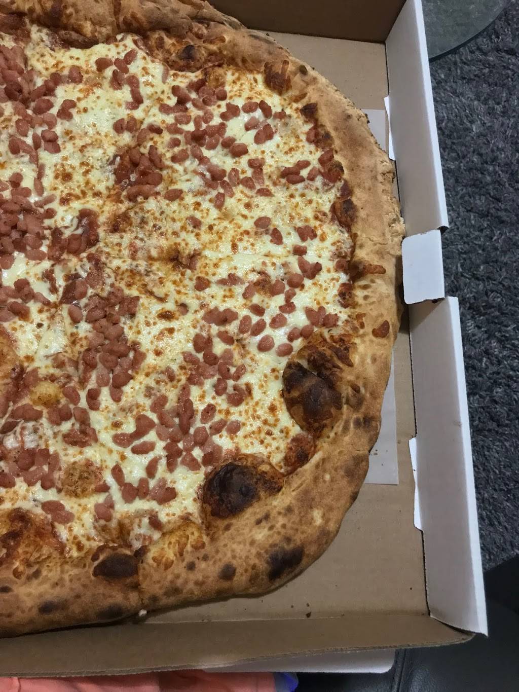 Pizza Silvana | meal delivery | 6217 Boulevard Monk, Montréal, QC H4E 3H8, Canada | 5146005838 OR +1 514-600-5838