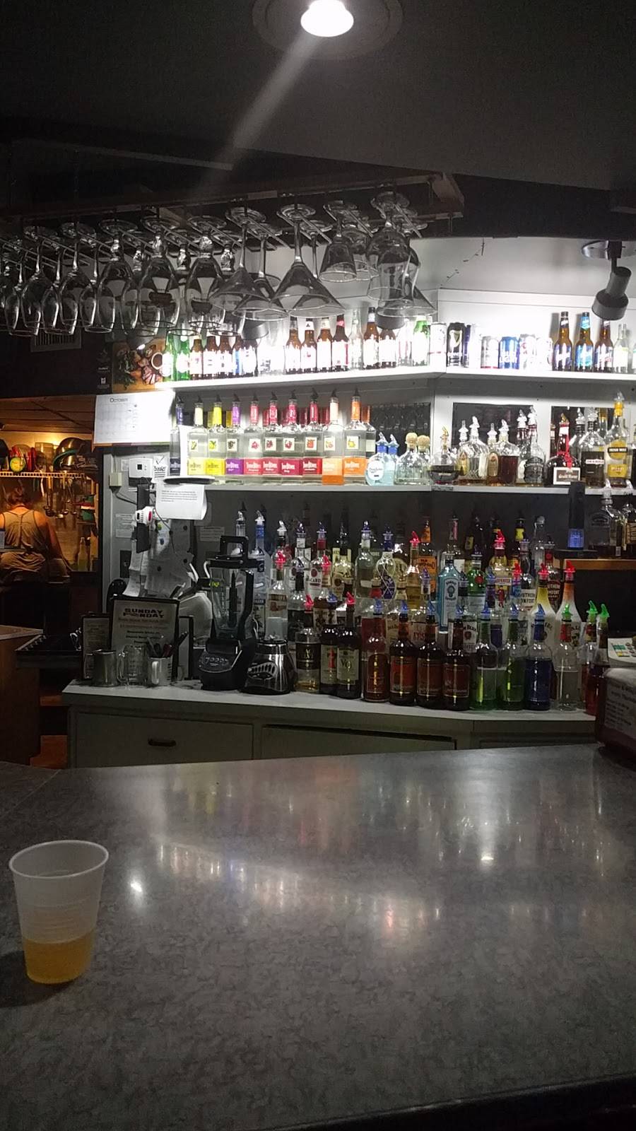 Deacons Bench | restaurant | 227 Oakdale Rd, Johnson City, NY 13790, USA | 6077976741 OR +1 607-797-6741