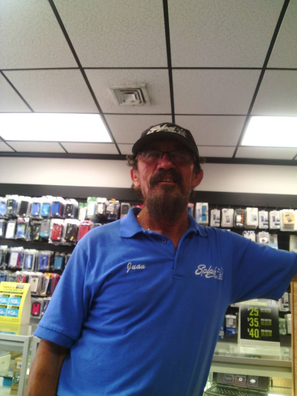 Speedys Pizza vs Roast Chicken | restaurant | 910 E Main St, Stamford, CT 06902, USA | 2035889198 OR +1 203-588-9198