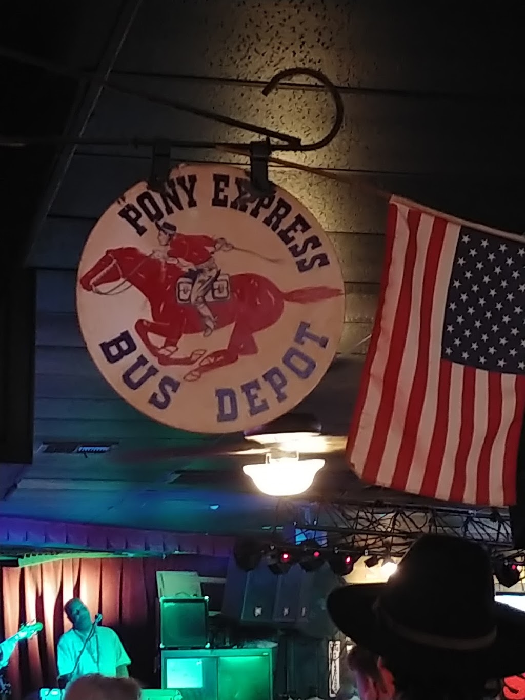 Saddle N Spurs Saloon | restaurant | 2333 N Jones Blvd # 108, Las Vegas, NV 89108, USA | 7026466292 OR +1 702-646-6292