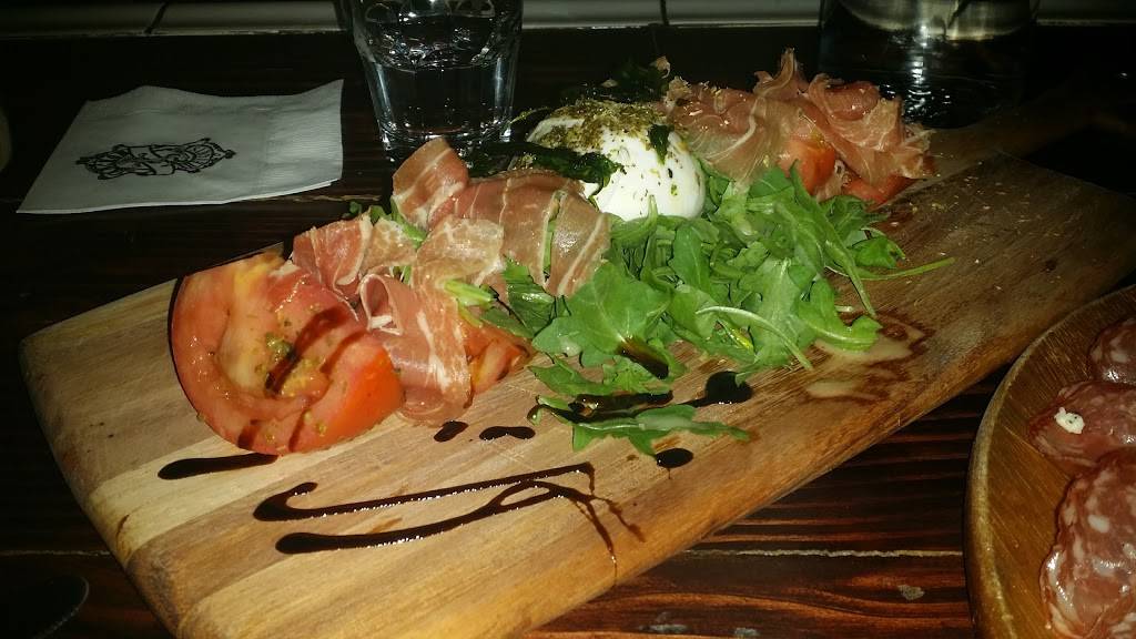 Anchor Heights | restaurant | 575 W 207th St, New York, NY 10034, USA | 6468959686 OR +1 646-895-9686