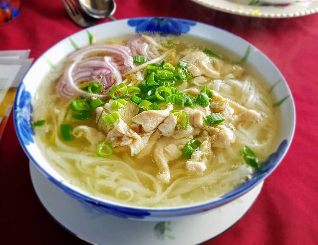 Daniel fine cuisine vietnamienne | restaurant | 1220 Boulevard Foucault, Saint-Charles-de-Drummond, QC J2C 1B1, Canada | 8194782067 OR +1 819-478-2067