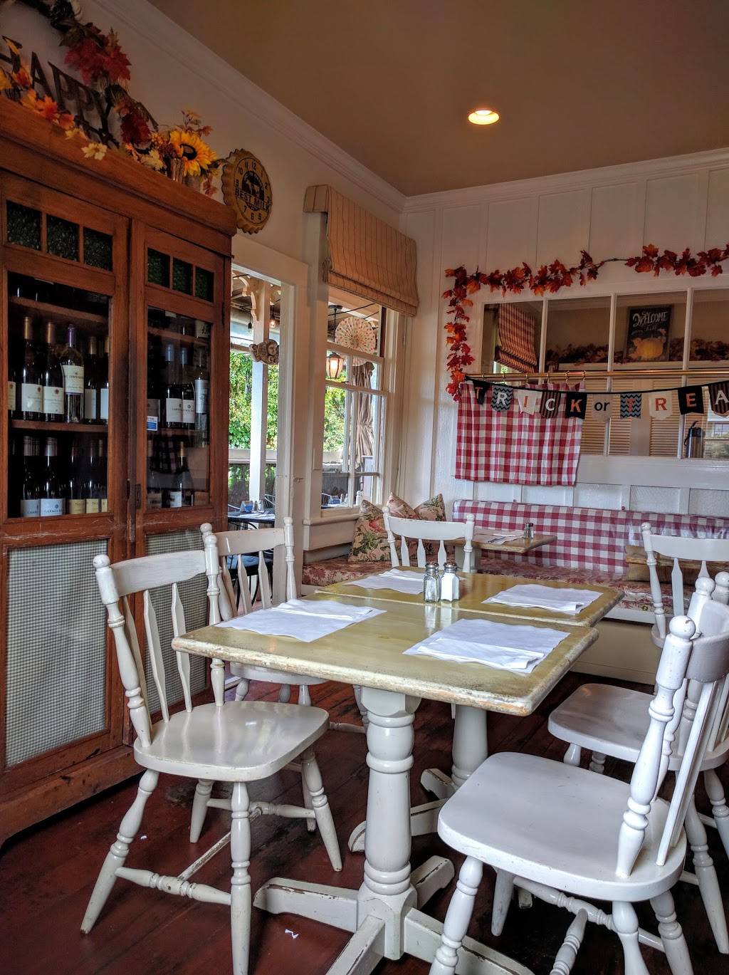 Red House Cafe | cafe | 662 Lighthouse Ave, Pacific Grove, CA 93950, USA | 8316431060 OR +1 831-643-1060
